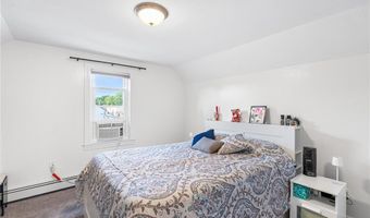 76 Baird Ave, North Providence, RI 02904