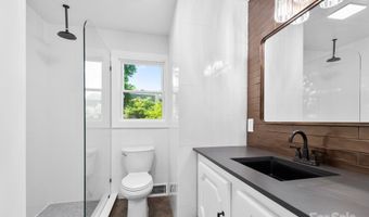 28 Pine Ln, Asheville, NC 28806