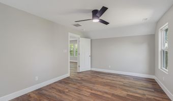 1512 Brentwood Dr, Athens, TN 37303