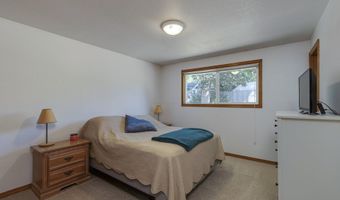 19565 SW SOUTHVIEW Pl, Beaverton, OR 97078