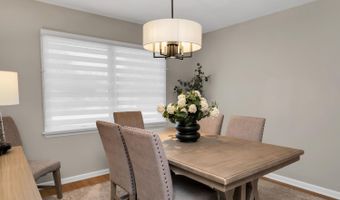 749 Park Ave, Belford, NJ 07718