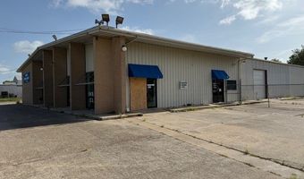1417 S Velasco, Angleton, TX 77515