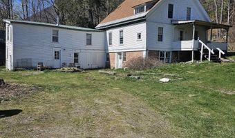 30 River Rd, Arlington, VT 05250
