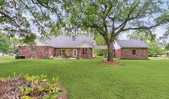 186 Sarah Victoria Dr, Belle Chasse, LA 70037