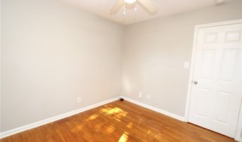 819 James St, Apex, NC 27502