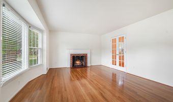 8524 DOTER Dr, Alexandria, VA 22308