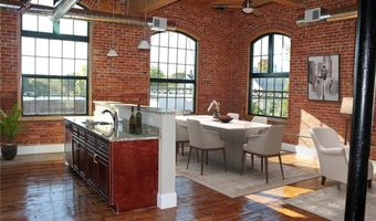 75 POCASSET St 317, Johnston, RI 02919