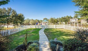 13076 Pine Valley Ln, Biloxi, MS 39532