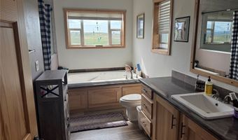 307 Howie Rd, Big Timber, MT 59011