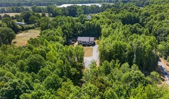 4415 Fairview Farm Rd, Asheboro, NC 27205