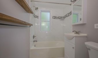 3617 FOUR MILE RUN Dr, Arlington, VA 22206
