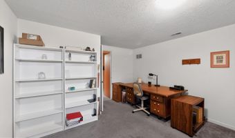 222 W HOPE Ct, Bear, DE 19701