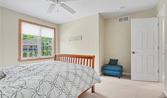 1250 Woodsview Dr, Akron, OH 44313