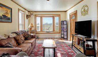 10093 Wiseacre Ln, Aurora, OR 97002