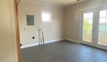 543 SPRUCE St, Brookings, OR 97415
