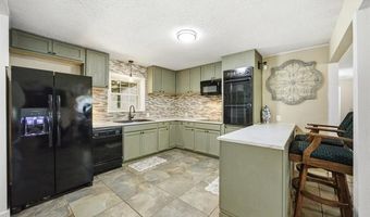 696 N Hickory St, Atoka, OK 74525
