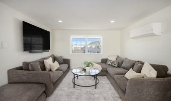 2822 Purley Ave, Ann Arbor, MI 48105