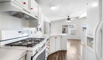 22020 Nisqually Rd 3, Apple Valley, CA 92308