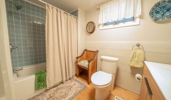 183 Pitcher Rd, Belfast, ME 04915