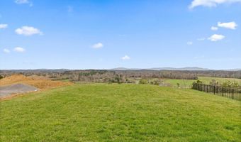 10946 London Tower Pl 64, Apison, TN 37302