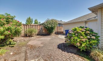 12997 SE LA CRESTA Dr, Milwaukie, OR 97222
