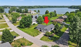 3854 Surfside Cir, Aurora, OH 44202