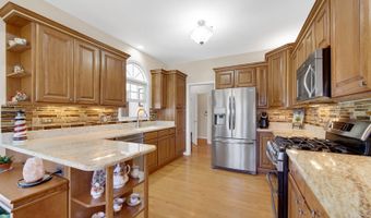 3720 BUNKER HILL Dr, Algonquin, IL 60102