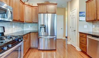 84 Andriana Ln, Albany, NY 12204