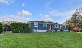 62 Canonchet Trl, Cranston, RI 02921