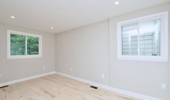 318 N PAYNE St, Alexandria, VA 22314