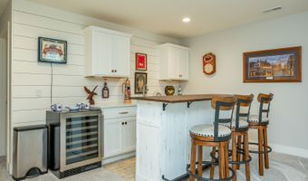 526 Sunset Dr SE, Altoona, IA 50009