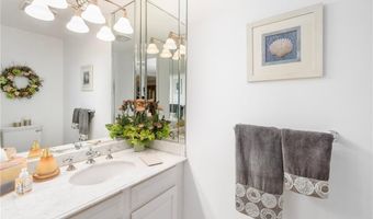 320 Westmoreland St D2, Narragansett, RI 02882