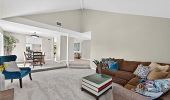 6701 E Leafwood Dr, Anaheim, CA 92807