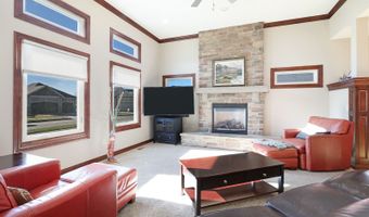 811 NW Boulder Point Pl, Ankeny, IA 50023