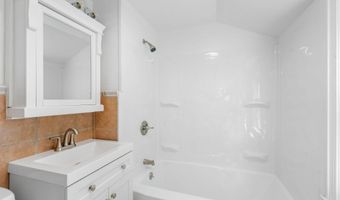 14 Maplewood Ave, Albany, NY 12203