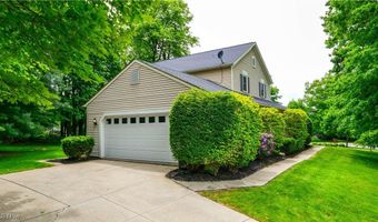 205 IRONWOOD Cir, Aurora, OH 44202