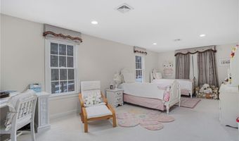 20 Bailey Blvd, East Greenwich, RI 02818