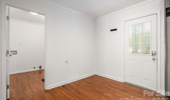 4300 Dowling Dr, Charlotte, NC 28205