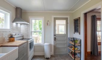 84 County Road 203c, Alton, MO 65606