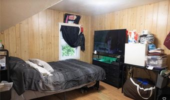 53 School St, East Providence, RI 02914