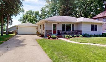 110 Hawthorne St W, Albert Lea, MN 56007