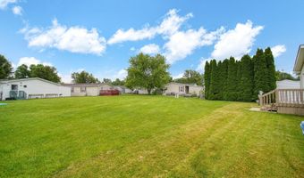 948 Savannah River Dr, Adrian, MI 49221