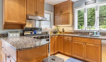 39 Kitteridge Brook Rd, Bar Harbor, ME 04609
