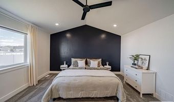 576 Hollow Dr, Ammon, ID 83401