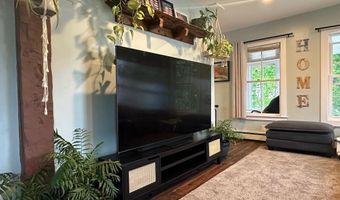 8 Main St, Bennington, NH 03442