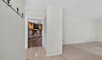 7 Springlake Ct, Ballwin, MO 63011