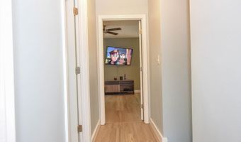 150 Hathaway Rd, Acushnet, MA 02743