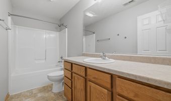 5113 NE Ledgestone Ct, Ankeny, IA 50021