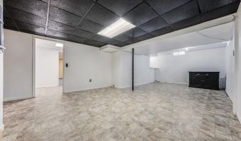 2725 S JACKSON St, Appleton, WI 54915