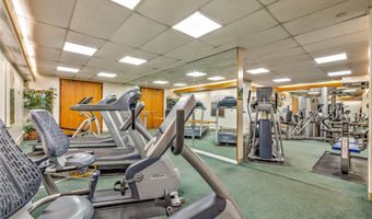 250 Kawaihae St 14A, Honolulu, HI 96825